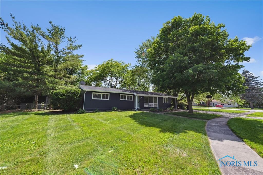 804 Village Trail Drive