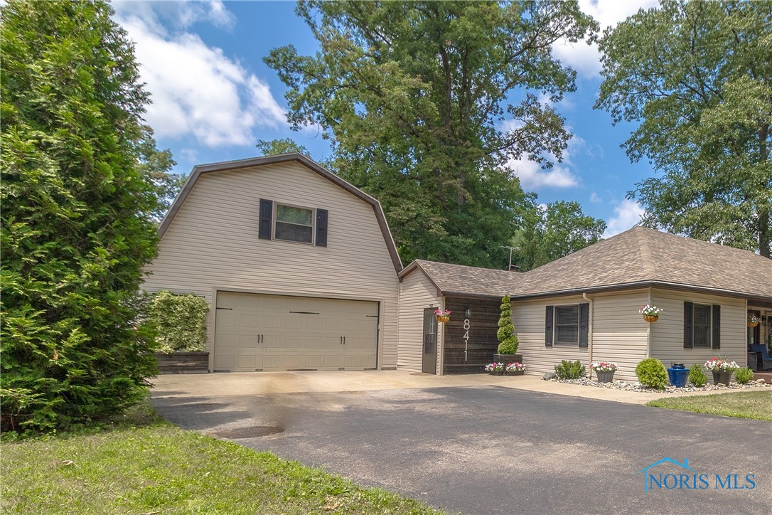 8411 Larch Road