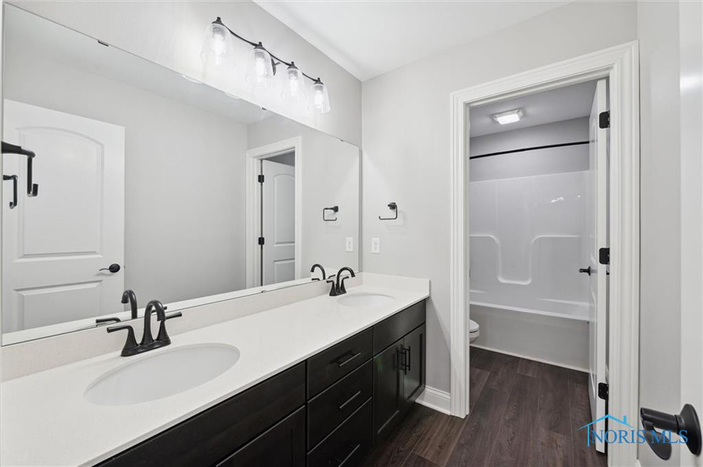 1038 Stoneleigh Road