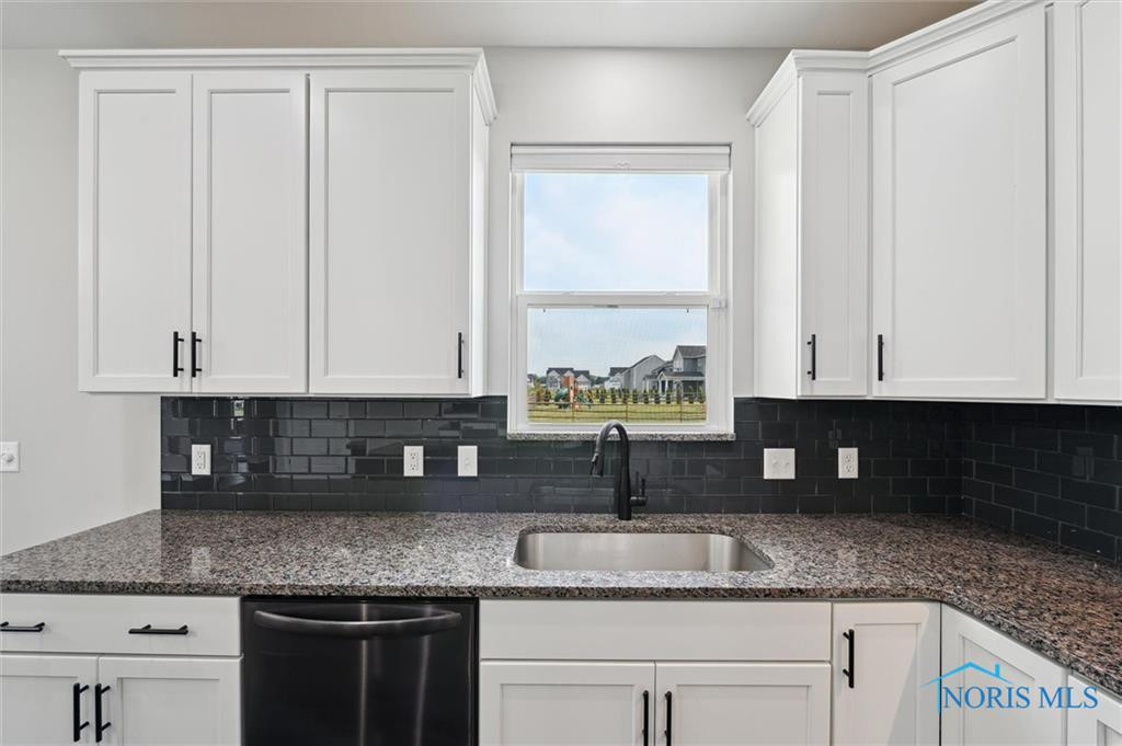 1038 Stoneleigh Road