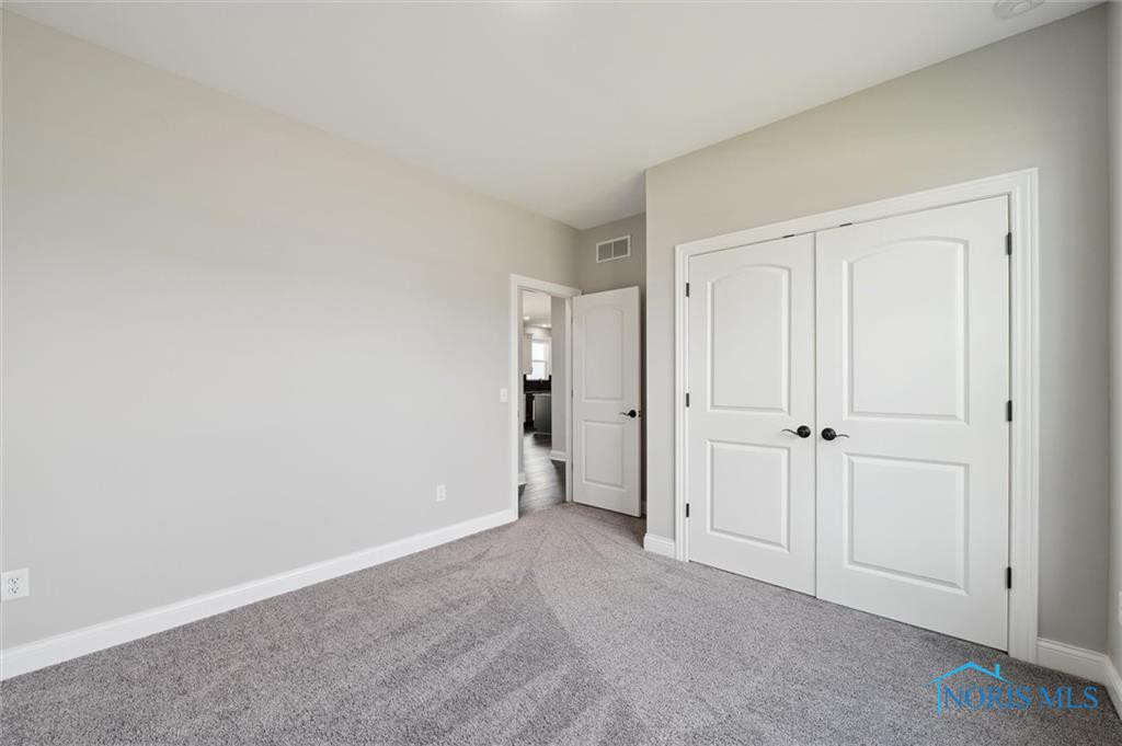 1038 Stoneleigh Road