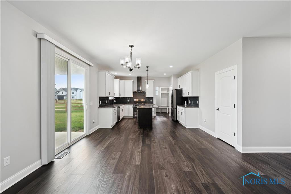 1038 Stoneleigh Road