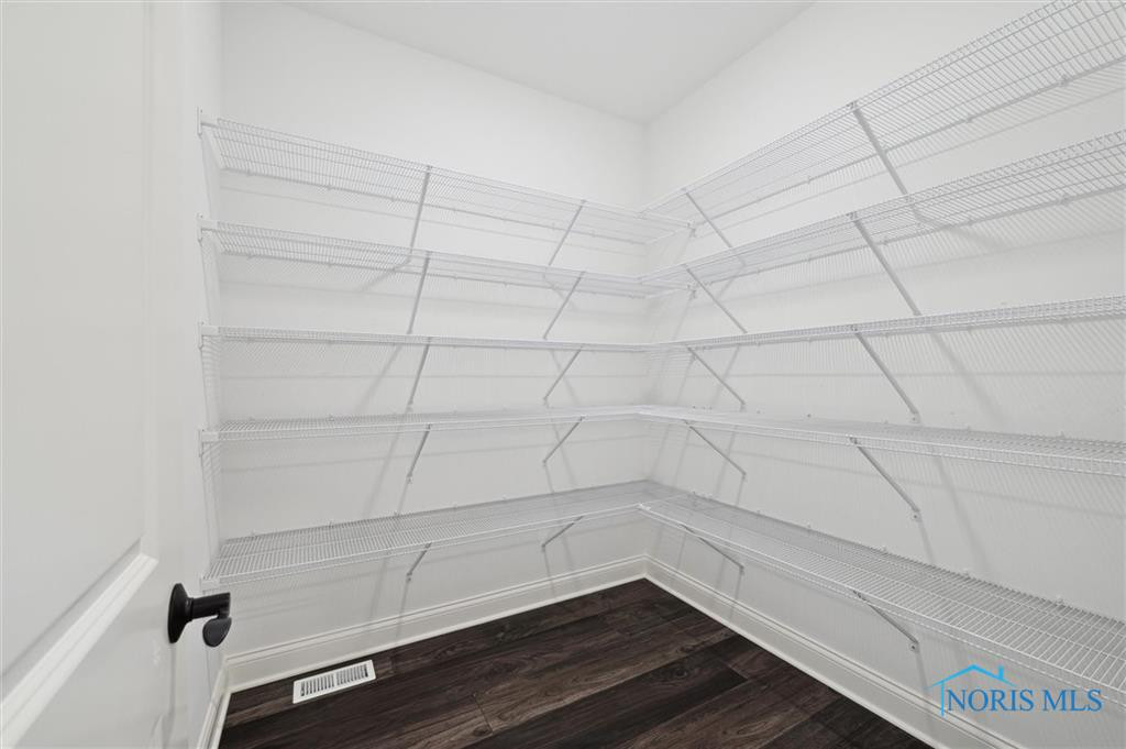 1038 Stoneleigh Road