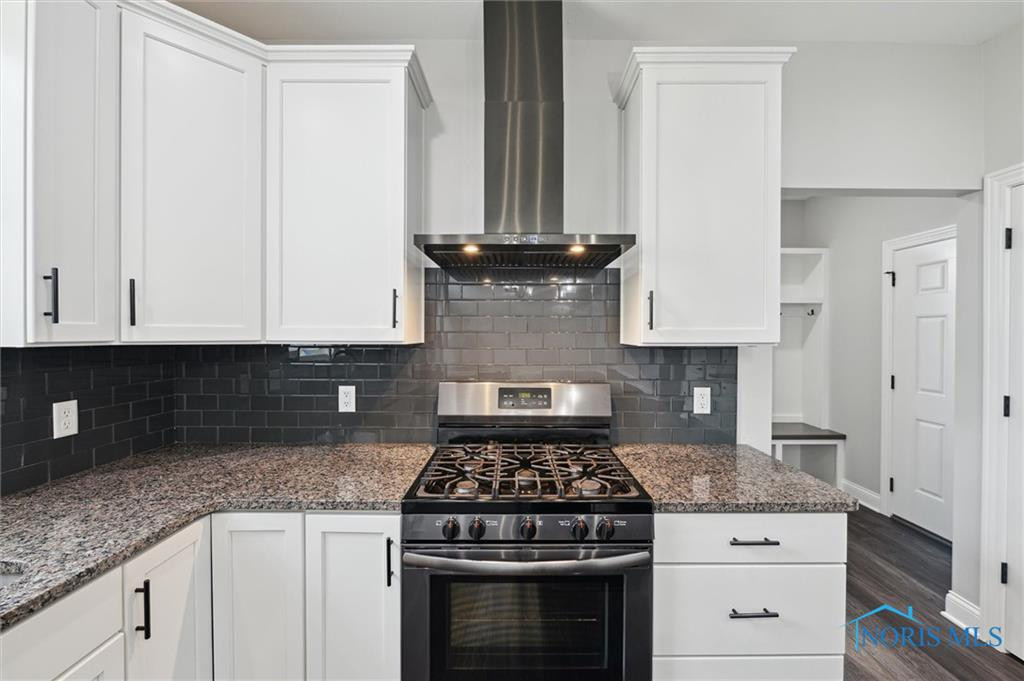 1038 Stoneleigh Road