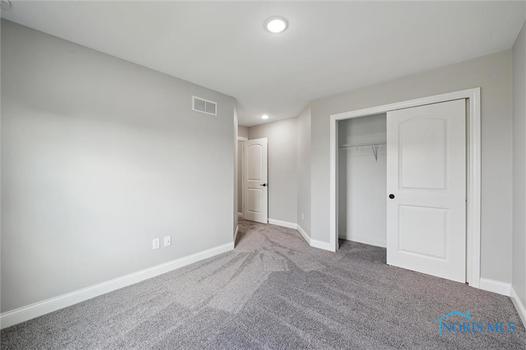 1038 Stoneleigh Road