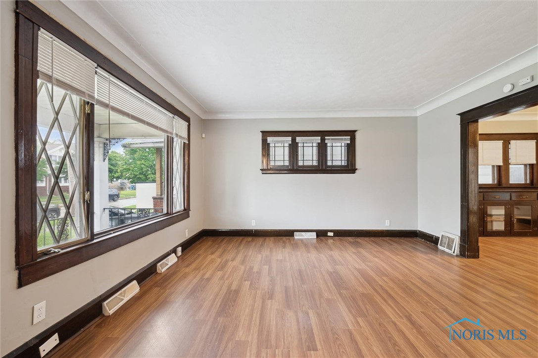 322 Valleywood Drive
