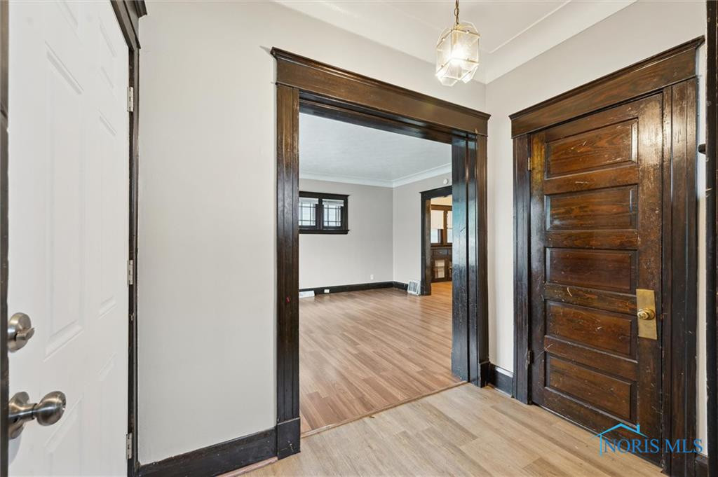 322 Valleywood Drive