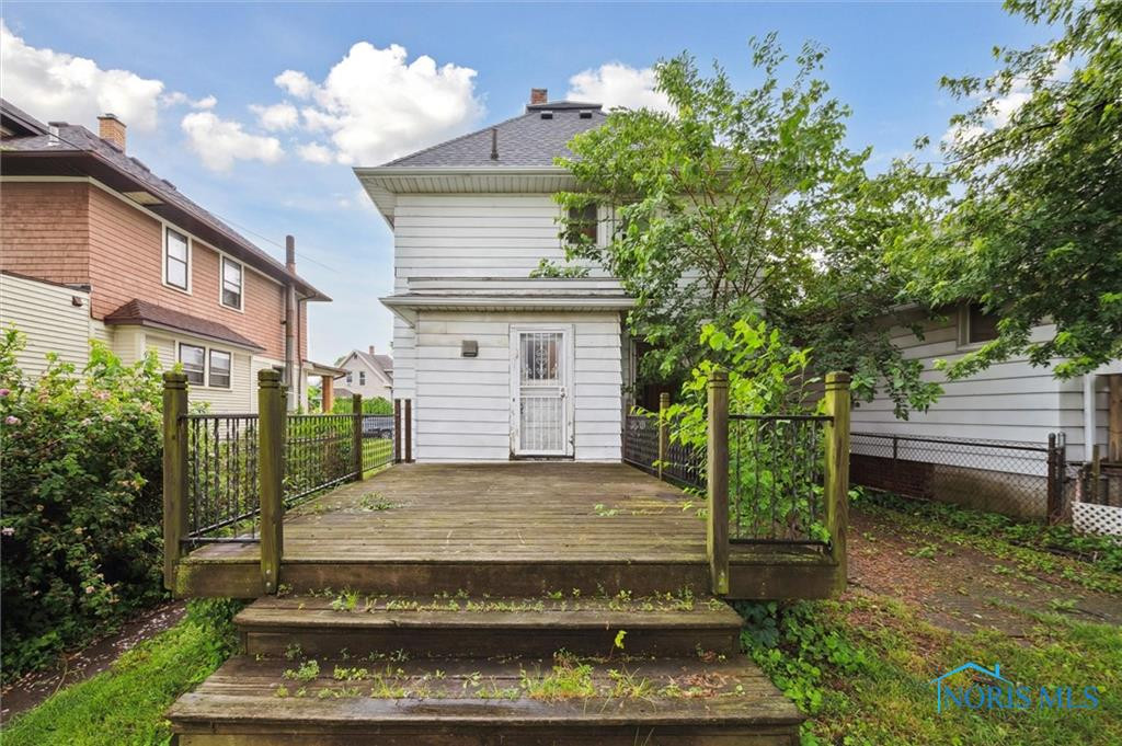 322 Valleywood Drive