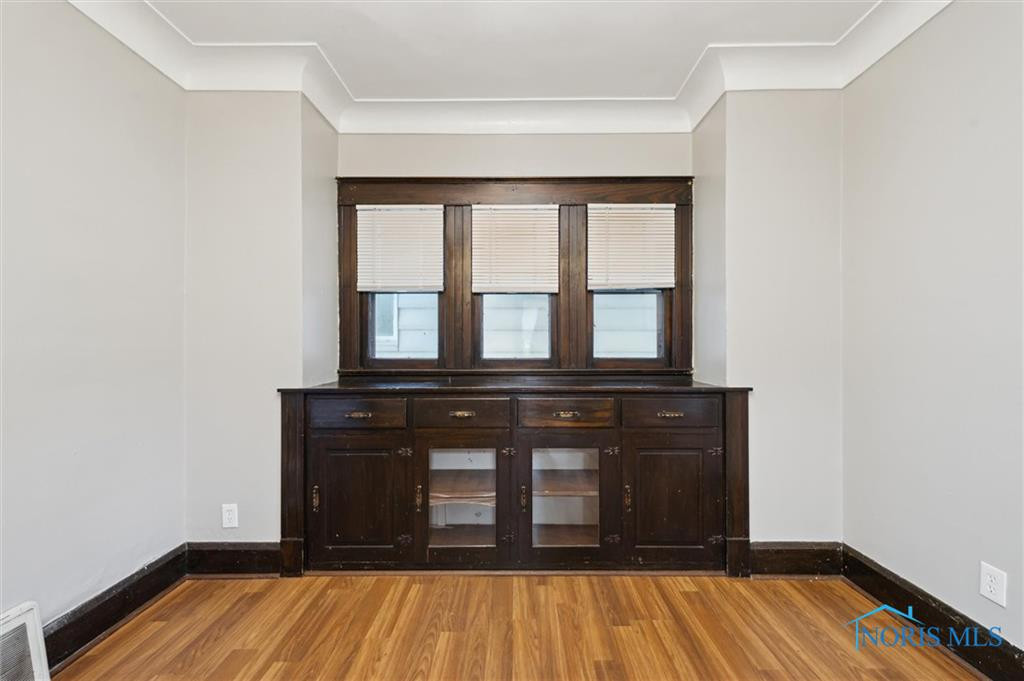 322 Valleywood Drive