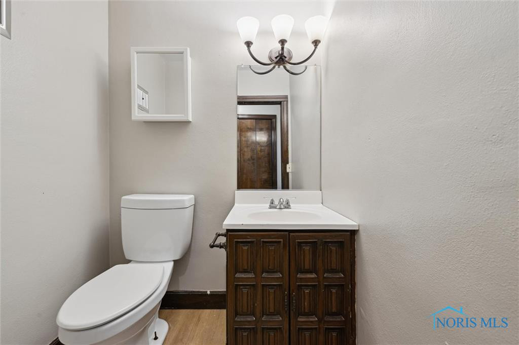 322 Valleywood Drive