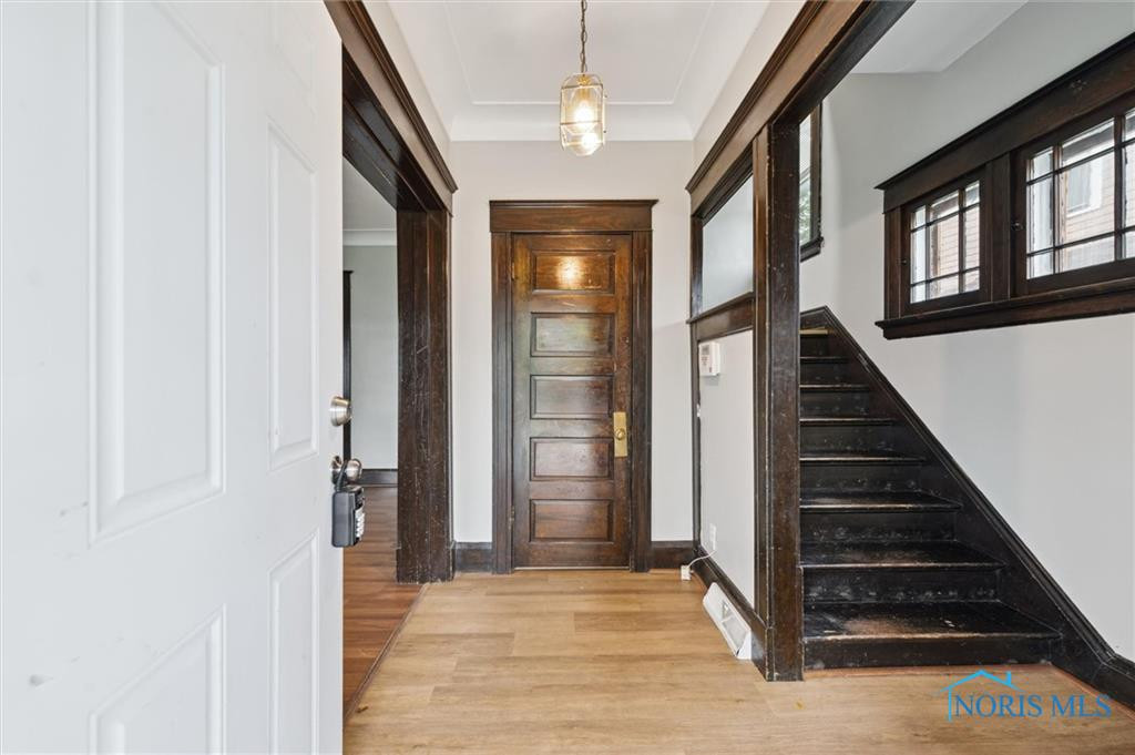 322 Valleywood Drive