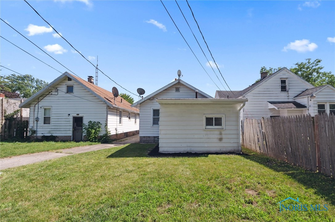 1952 Fairfax Road