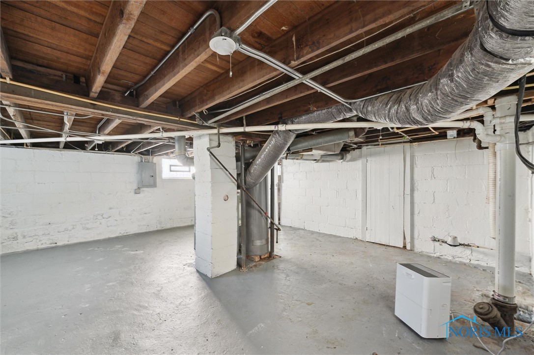 1952 Fairfax Road