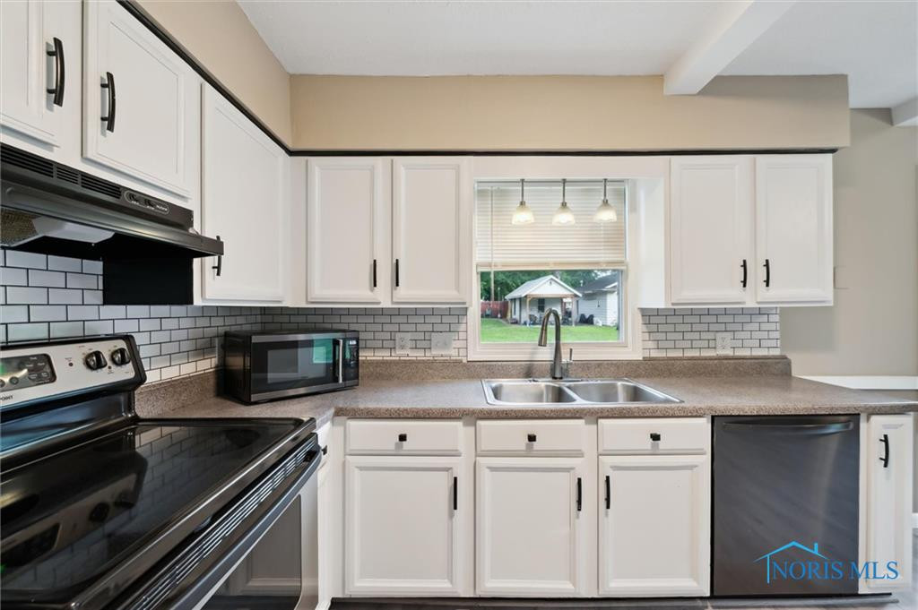 7044 Springfield Drive