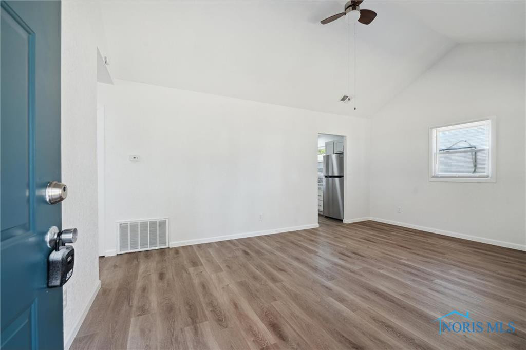 433 Mayfair Boulevard