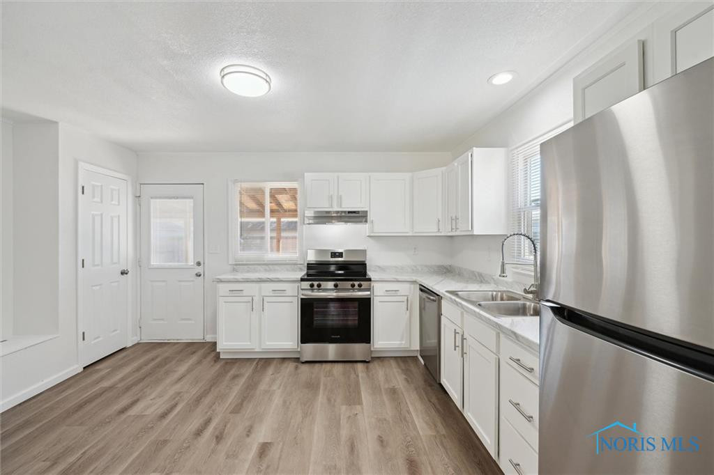 433 Mayfair Boulevard