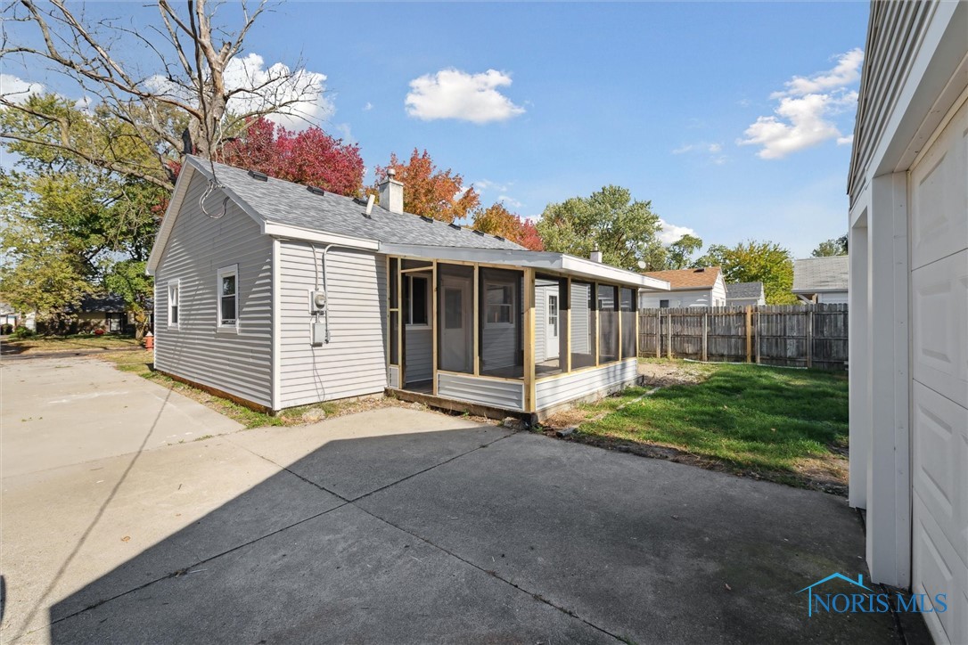 433 Mayfair Boulevard