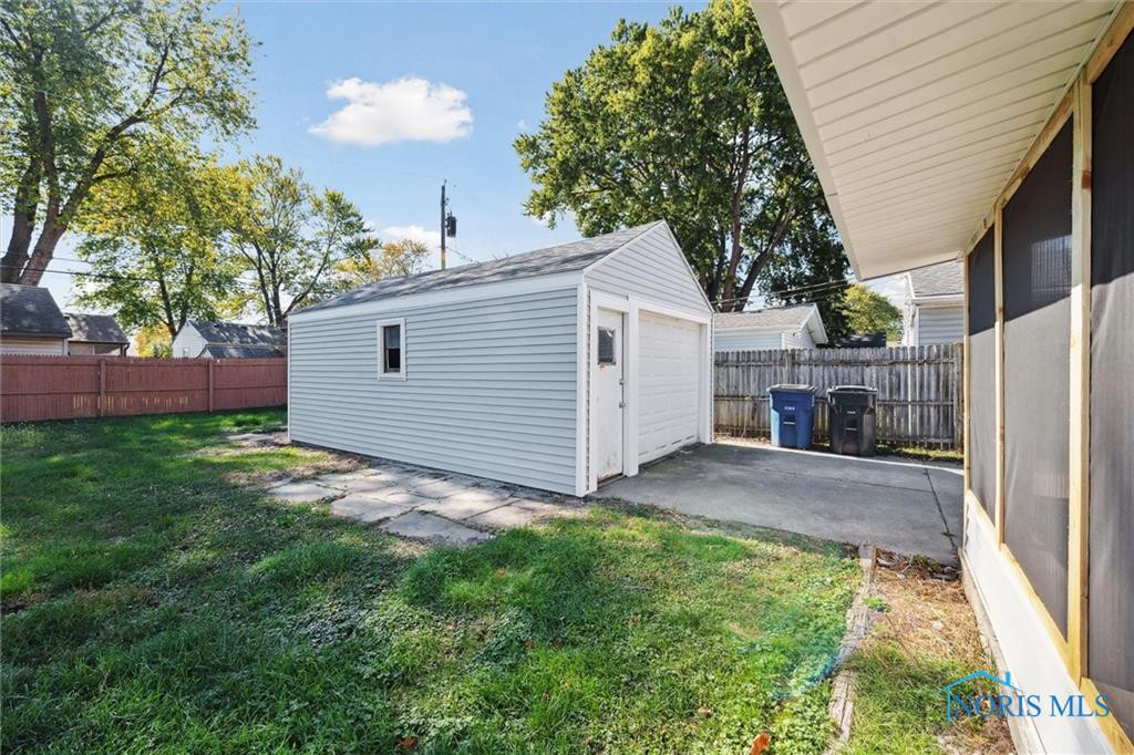 433 Mayfair Boulevard