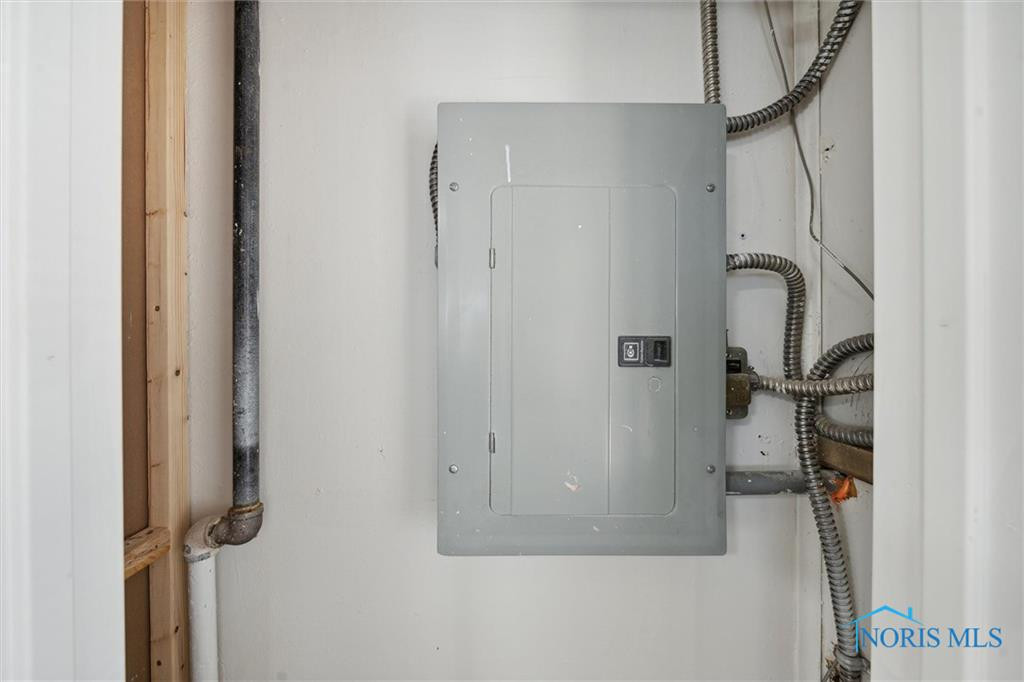 433 Mayfair Boulevard