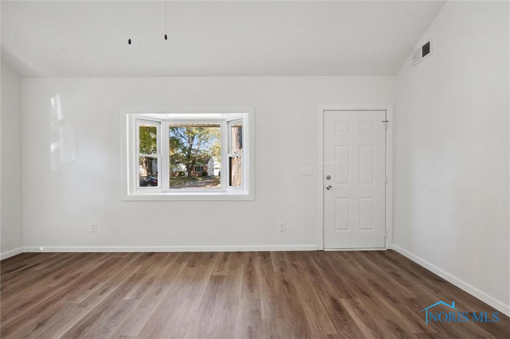 433 Mayfair Boulevard