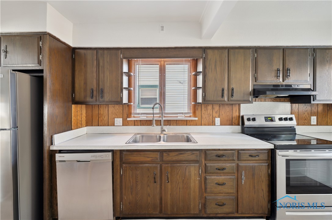 4112 Packard Road