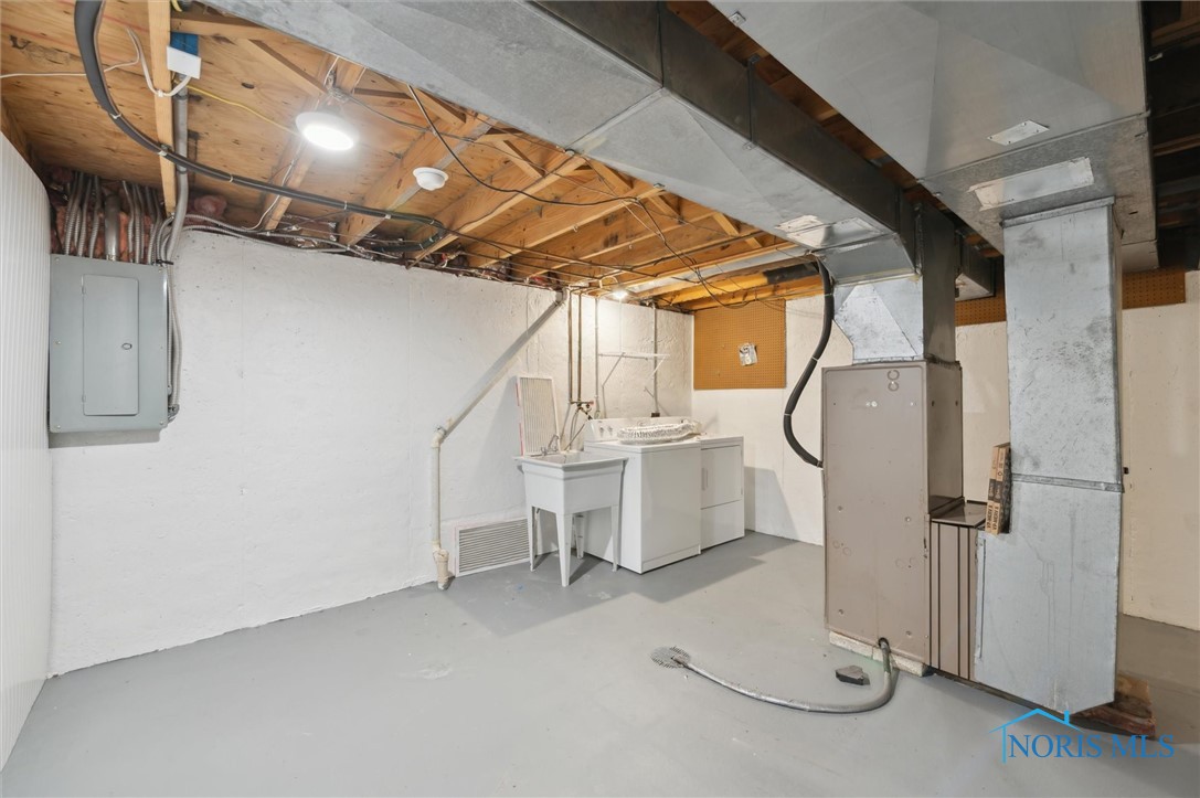 2121 Bromford Road