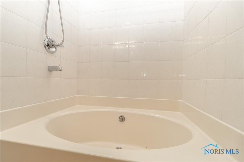 4641 Naomi Drive