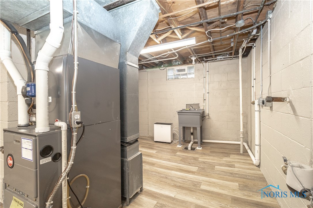 4641 Naomi Drive