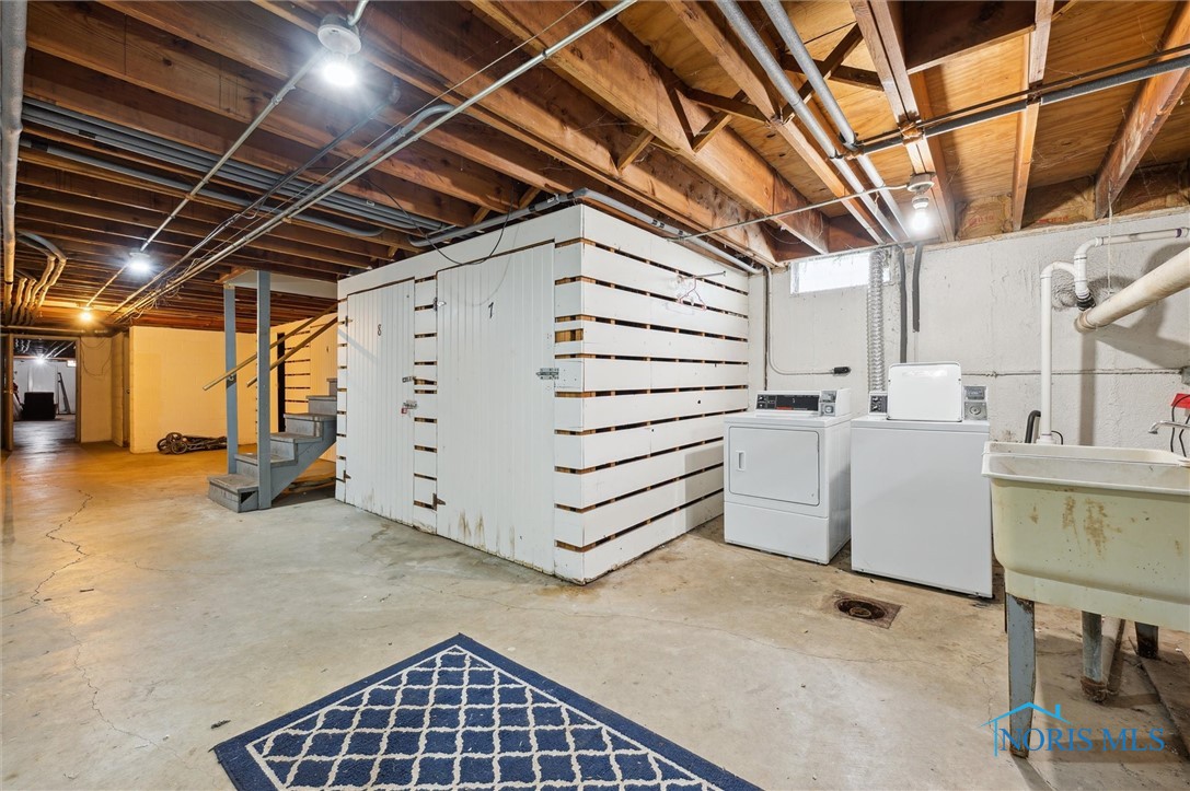 3330 Arlington 6