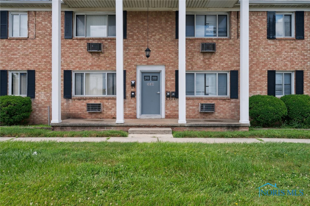 3330 Arlington 6