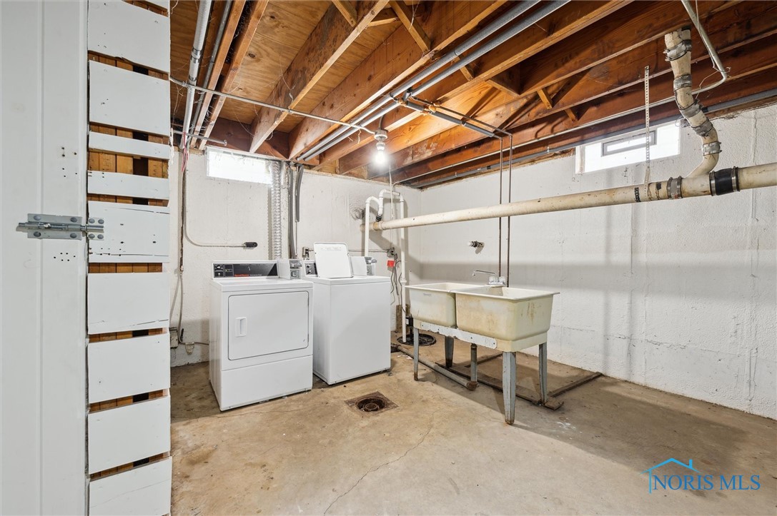 3330 Arlington 6