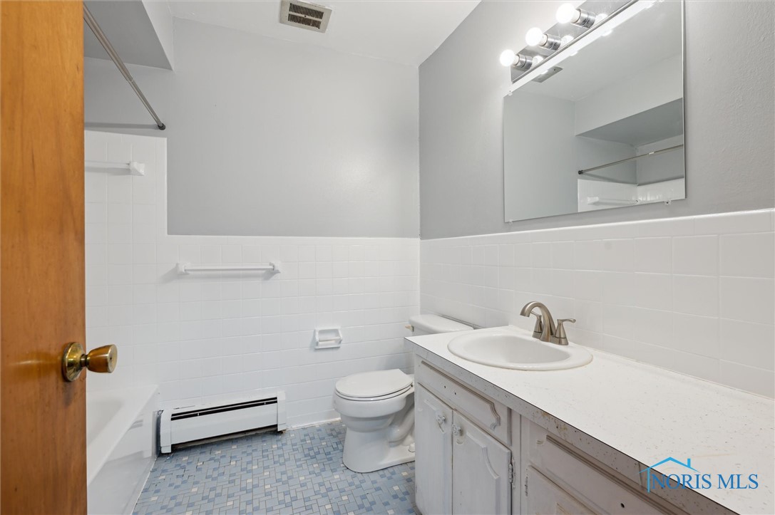 3330 Arlington 6