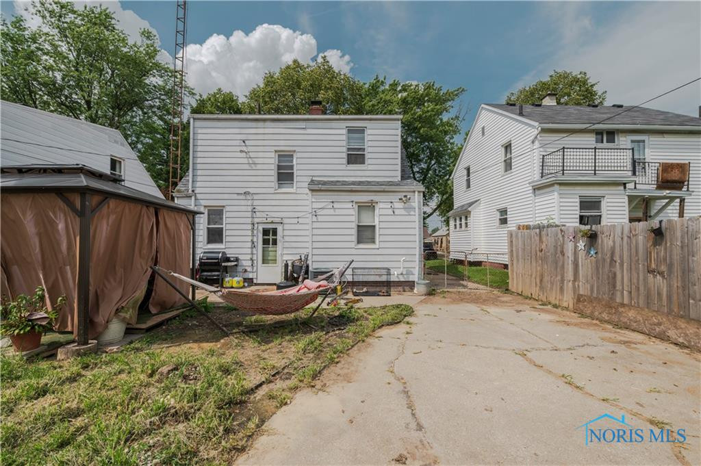 23 W Capistrano Avenue