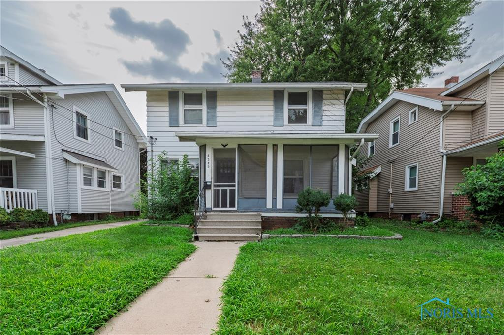 4329 Commonwealth Avenue