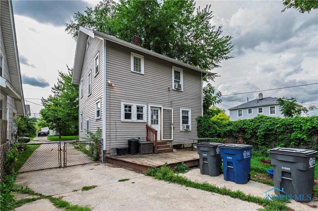 4442 Burnham Avenue