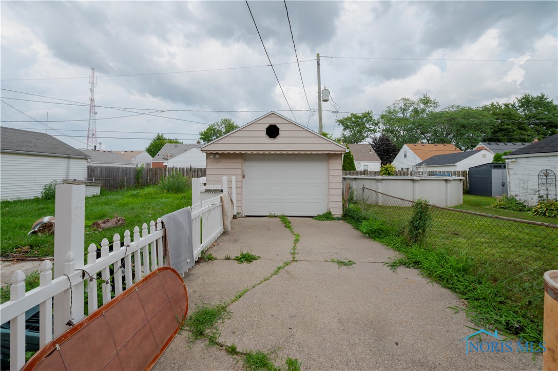 5138 Hallgate Avenue