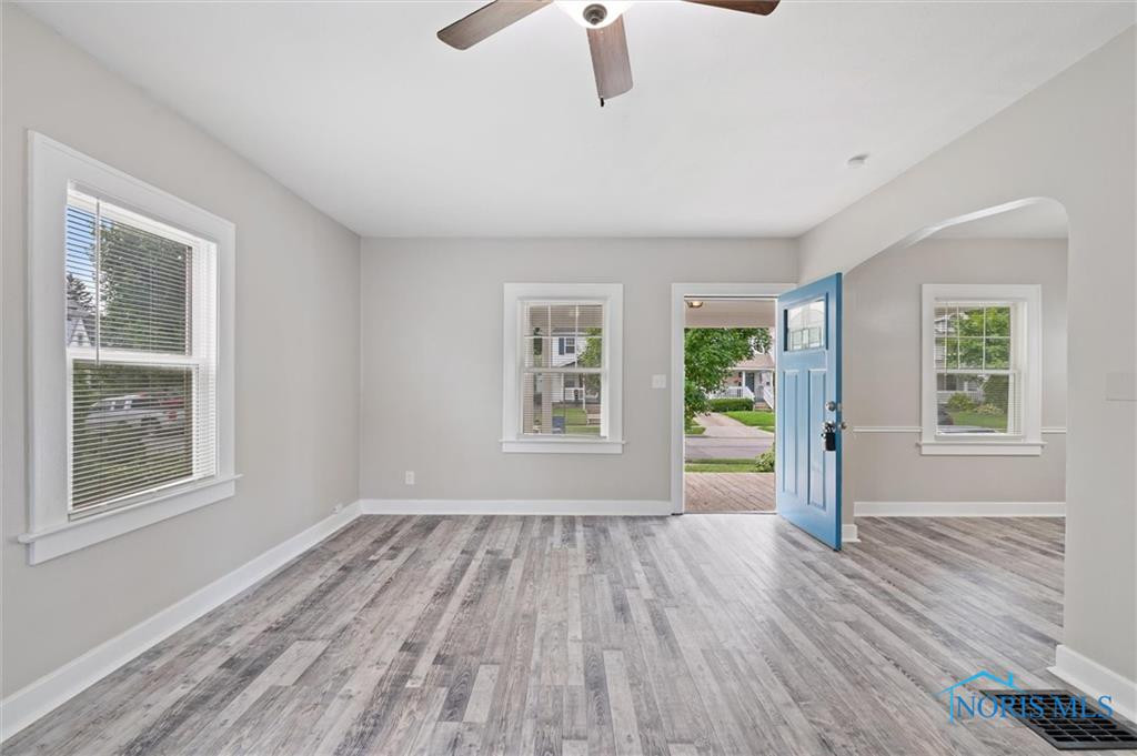 4318 Commonwealth Avenue