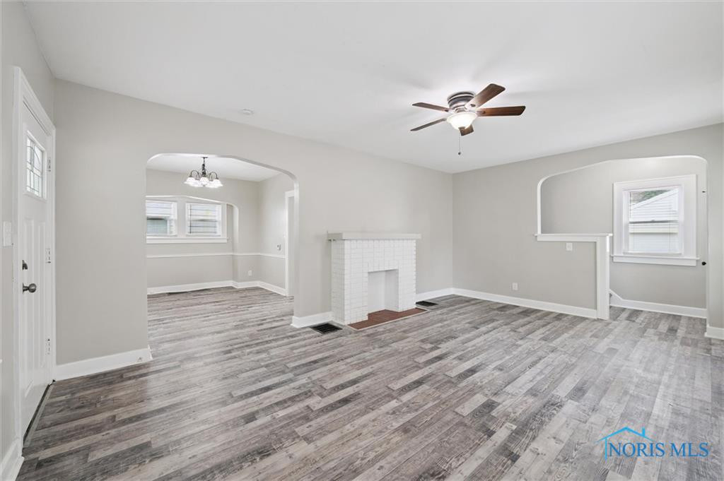 4318 Commonwealth Avenue