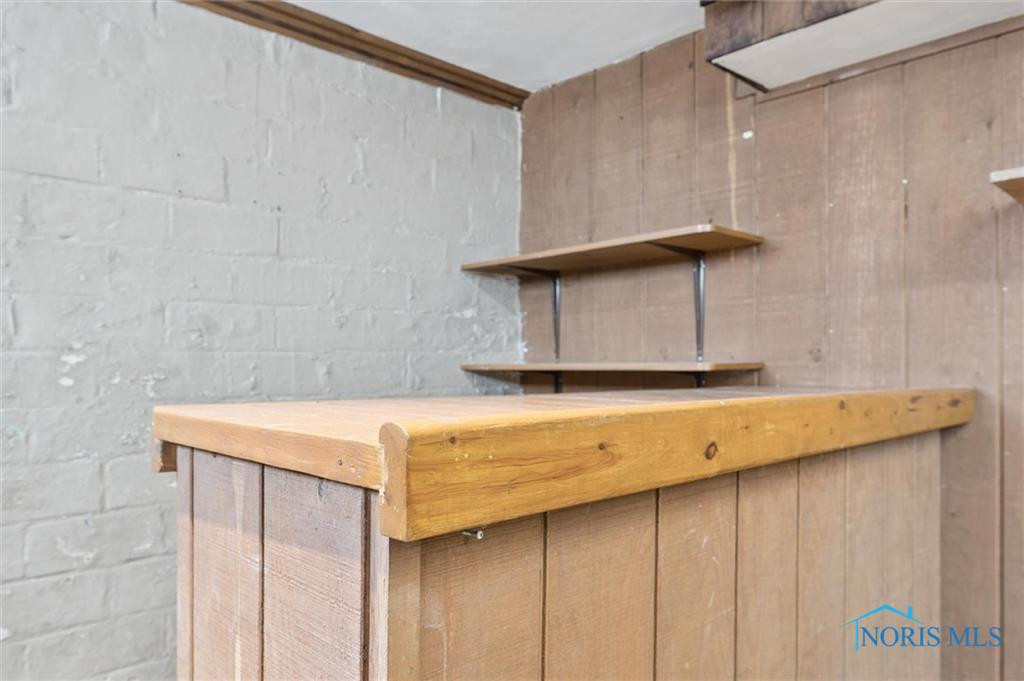 4318 Commonwealth Avenue