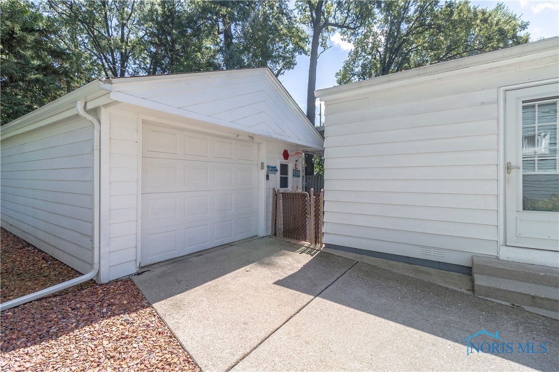 4640 Clover Lane