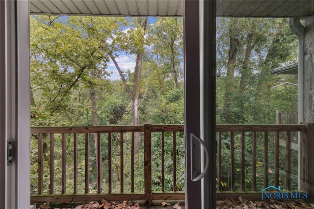 3348 Arlington Avenue 6