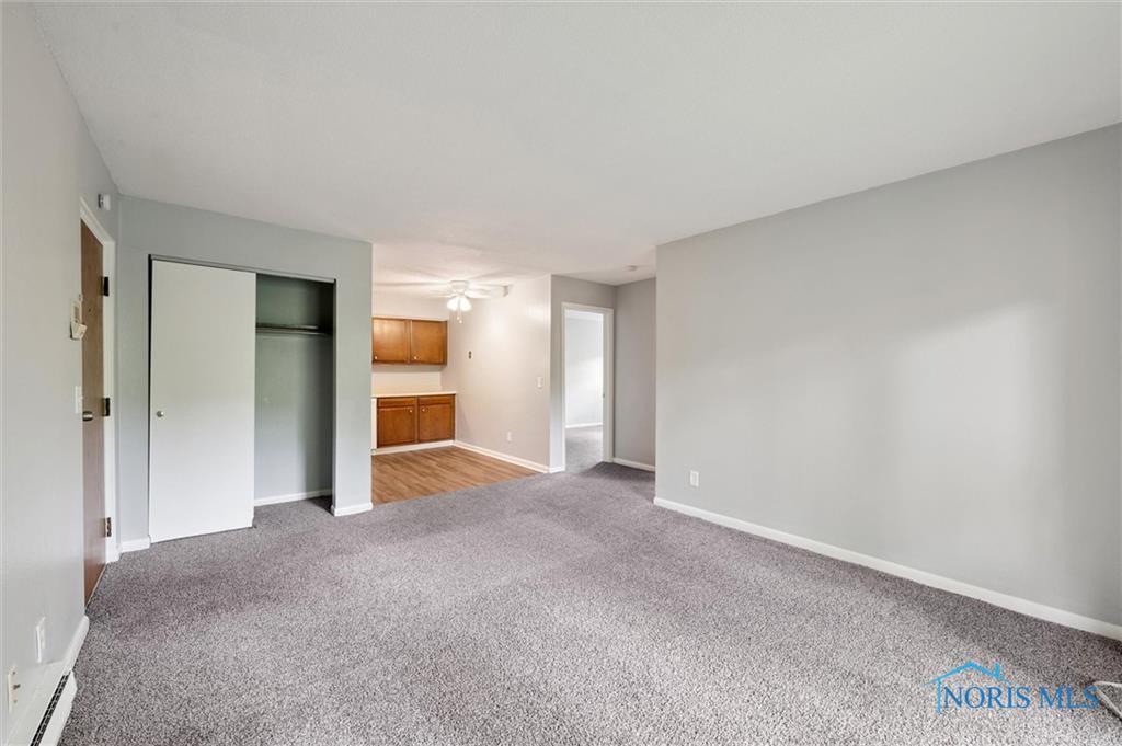 3348 Arlington Avenue 6