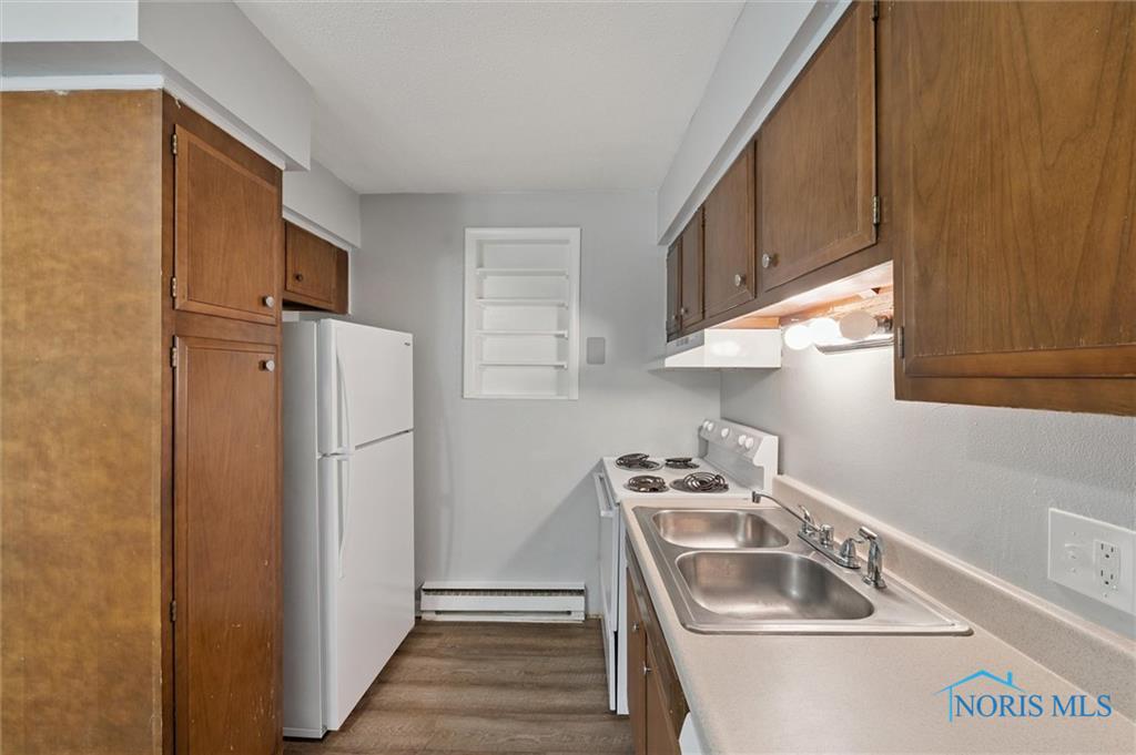 3348 Arlington Avenue 6