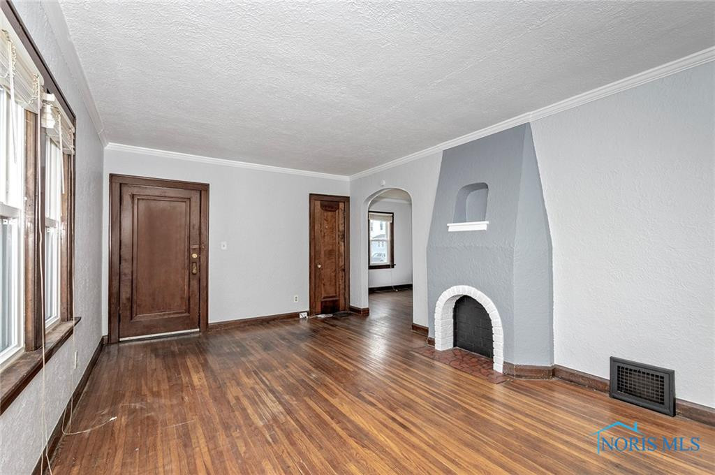 2517 Montebello Road Lower