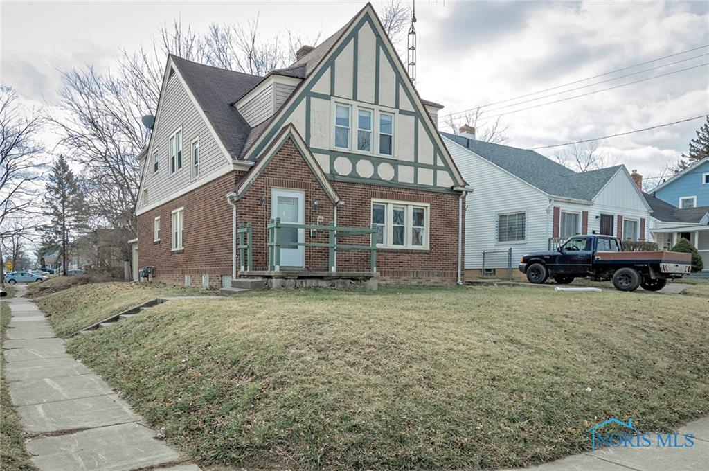 2517 Montebello Road Lower