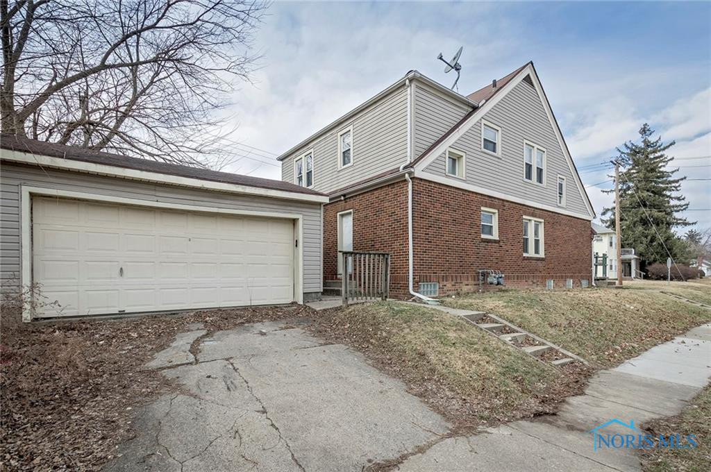 2517 Montebello Road Lower