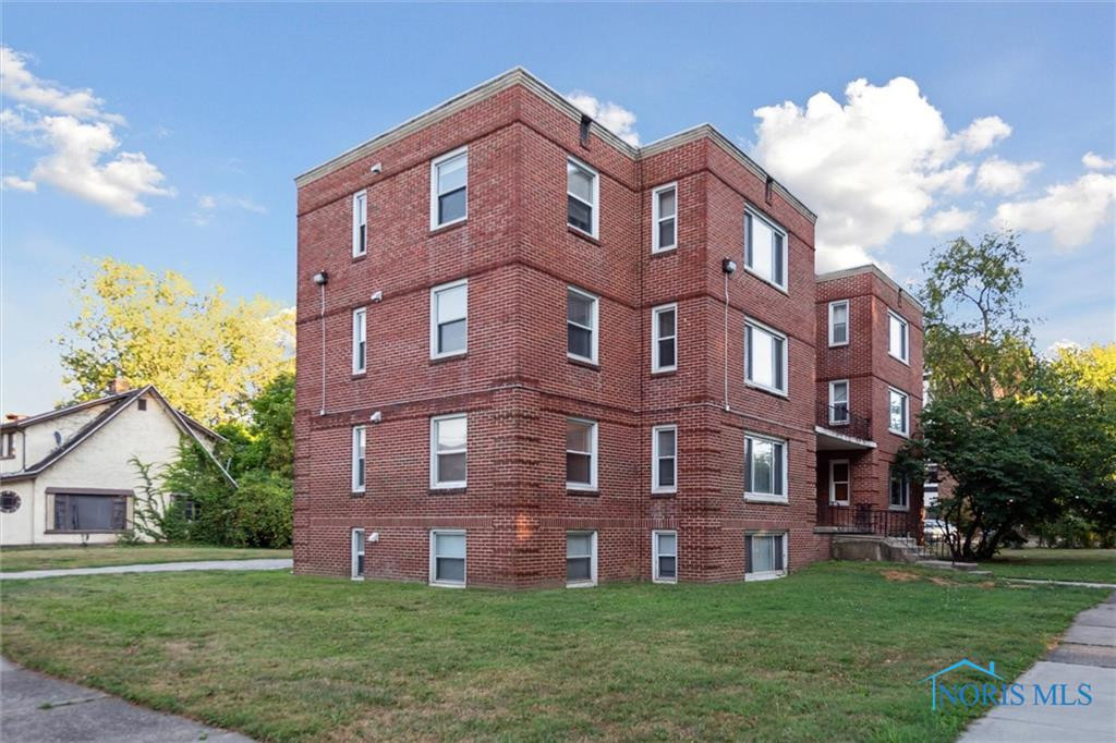 2224 Torrey Hill Drive 1