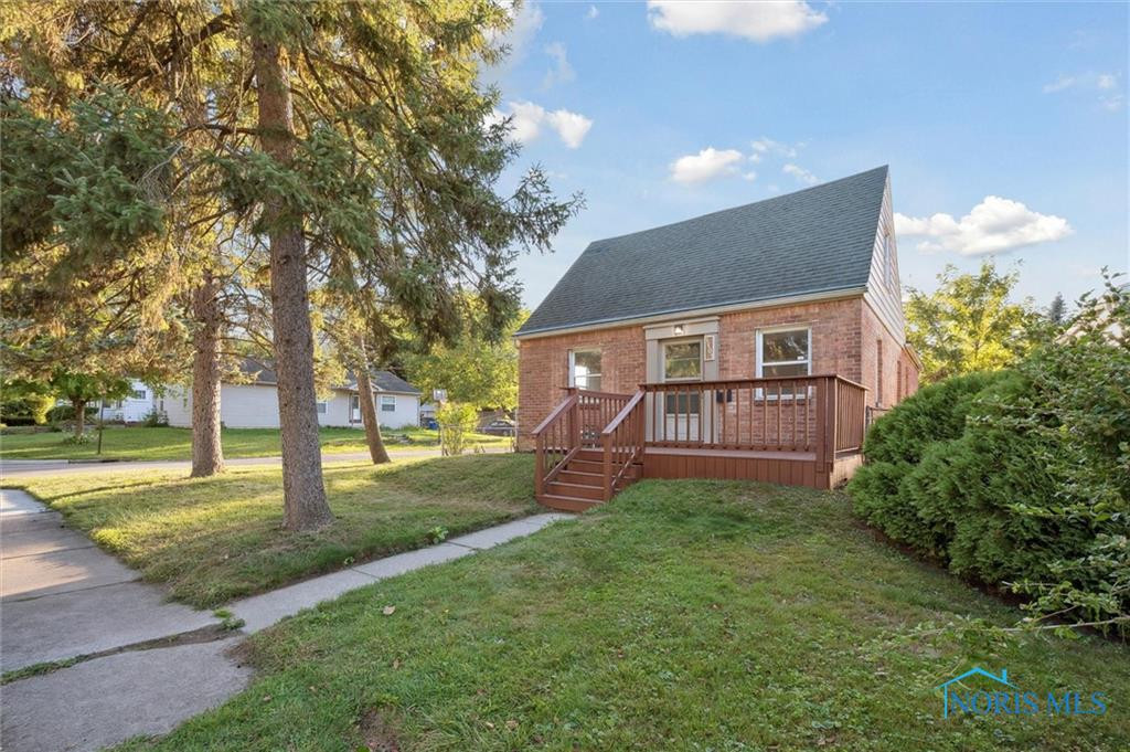 1101 Mackow Drive