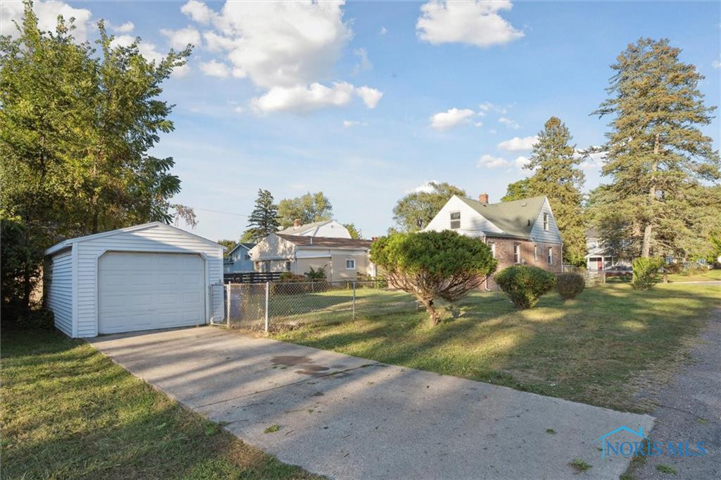 1101 Mackow Drive