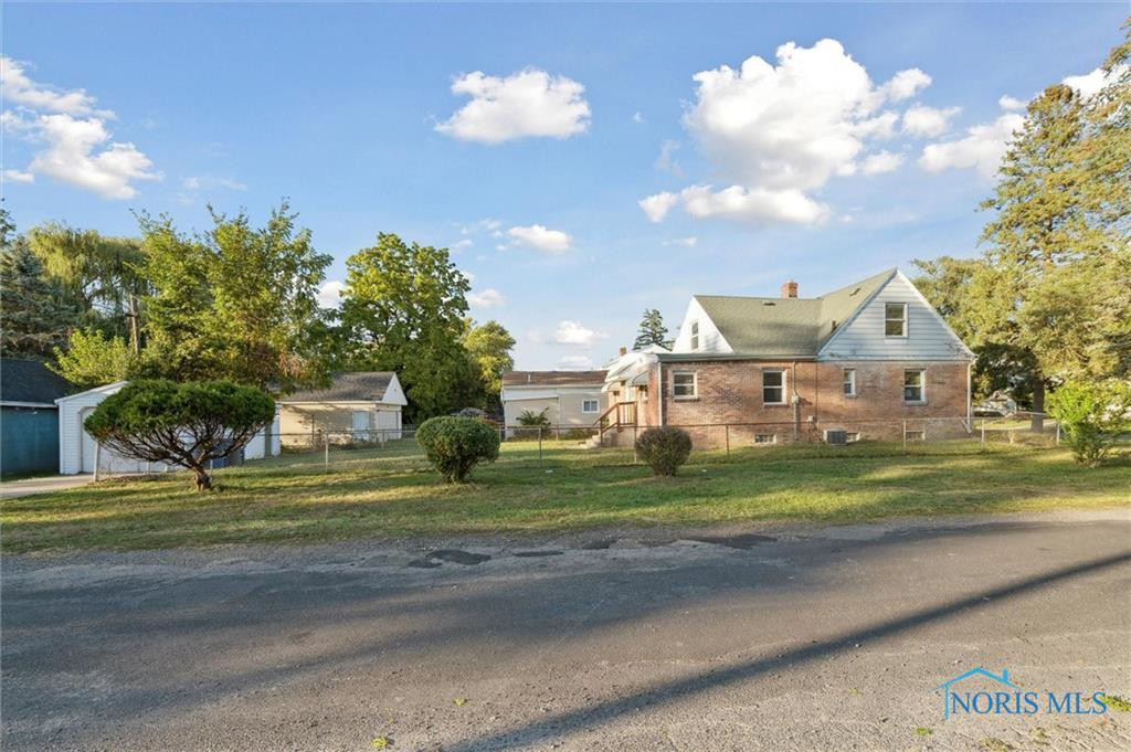 1101 Mackow Drive